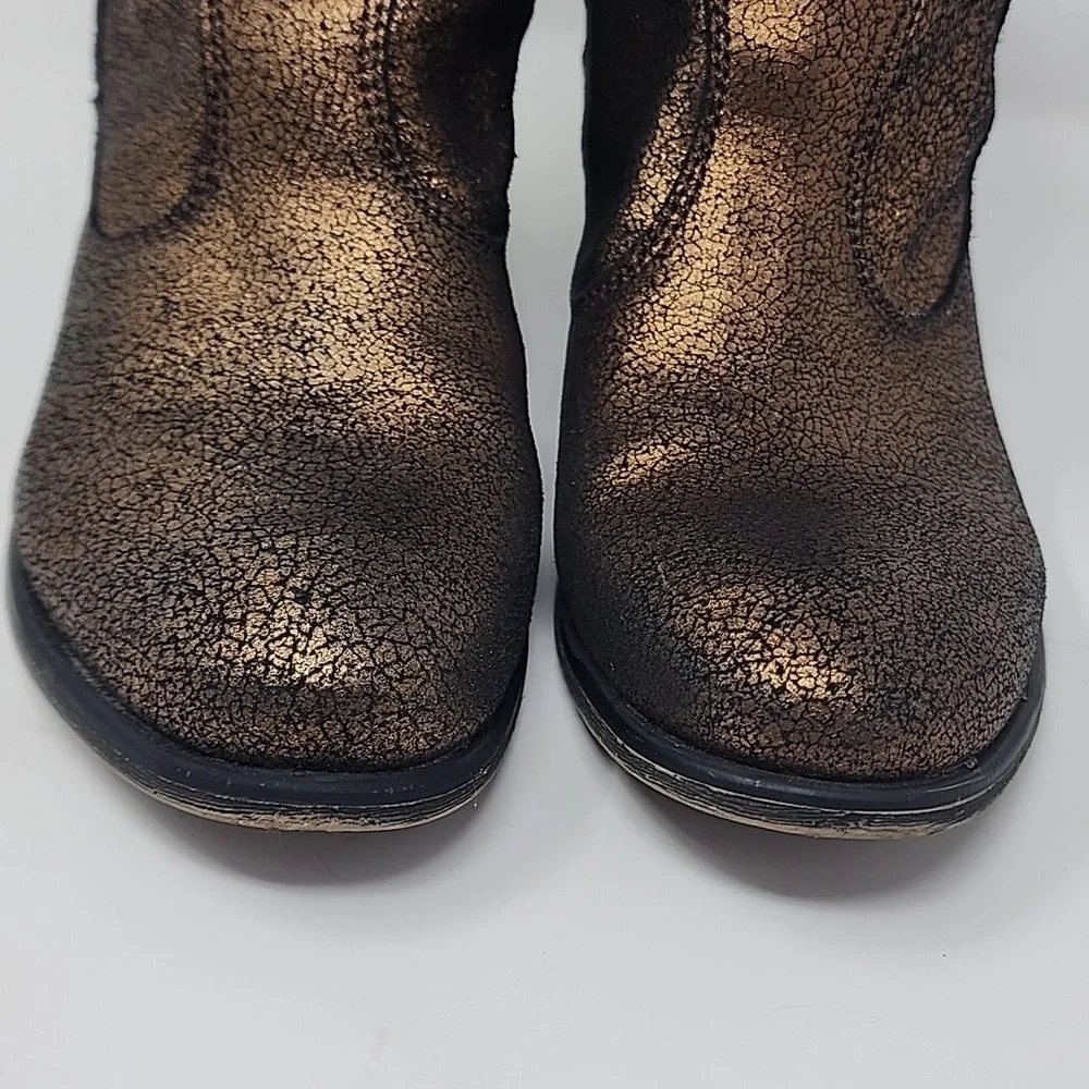 Charles‎ by Charles David Booties copper bronze metallic Wonens 6.5